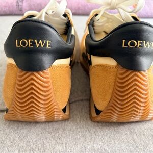 Loewe Flow Runner Sneakers in Gold Black in 38 EU